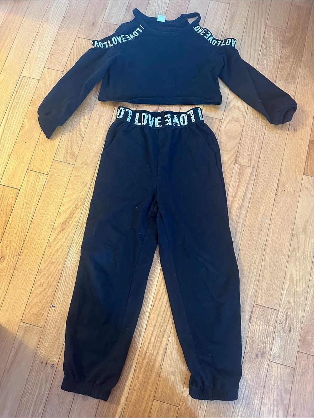 Girls Jogger and off the shoulder crop top set